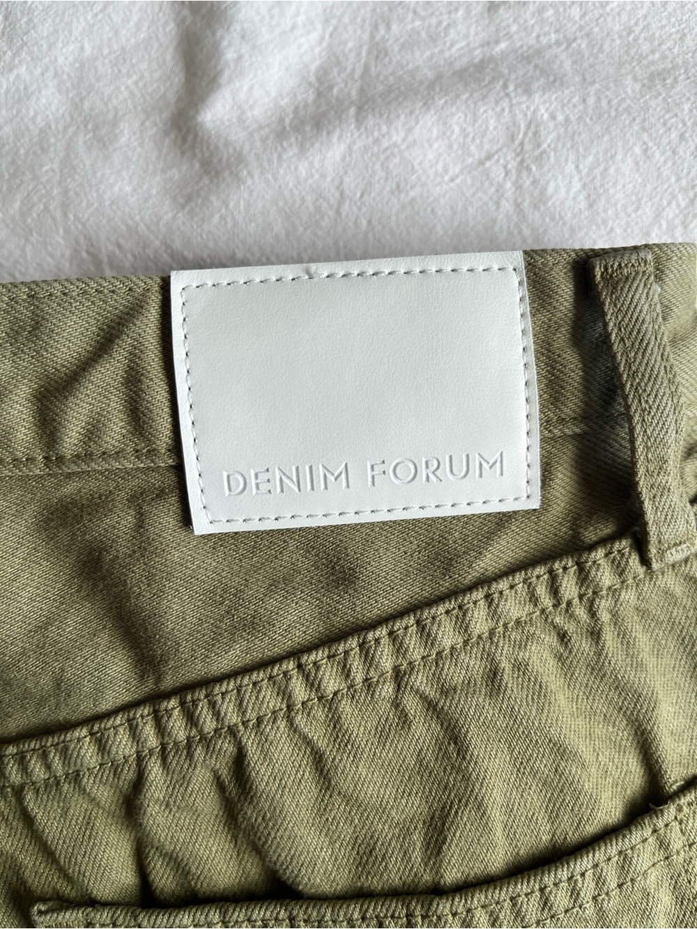 Aritzia Denim Forum The Joni High Rise Loose Jeans Olive Green Size 26 Organic - Picture 4 of 15